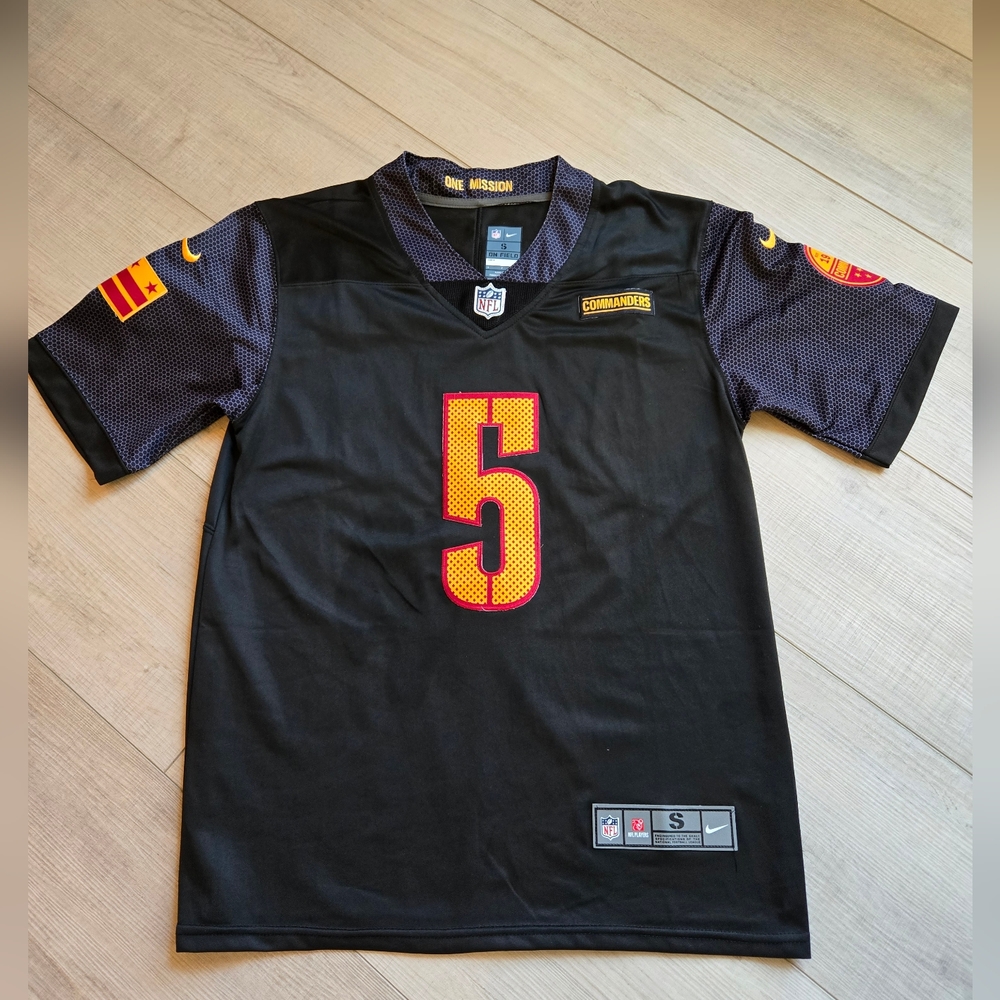 NWT Washington Commanders #5 Jayden Daniels Black Stitched Football Jersey Men S
